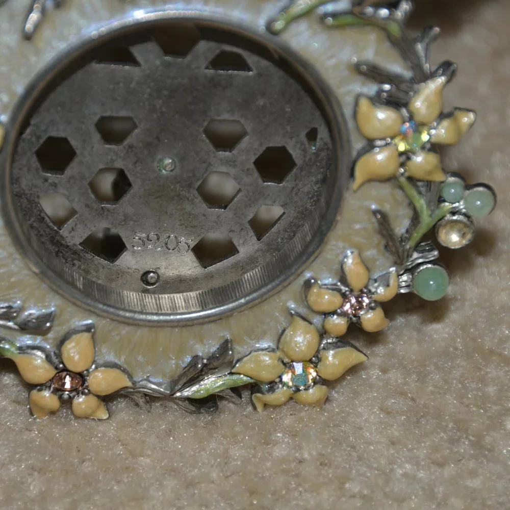 RARE NICE JAY STRONGWATER BEE LILY FLORAL CRYSTAL LEAF ALLEGRA ENAMEL BABY FRAME